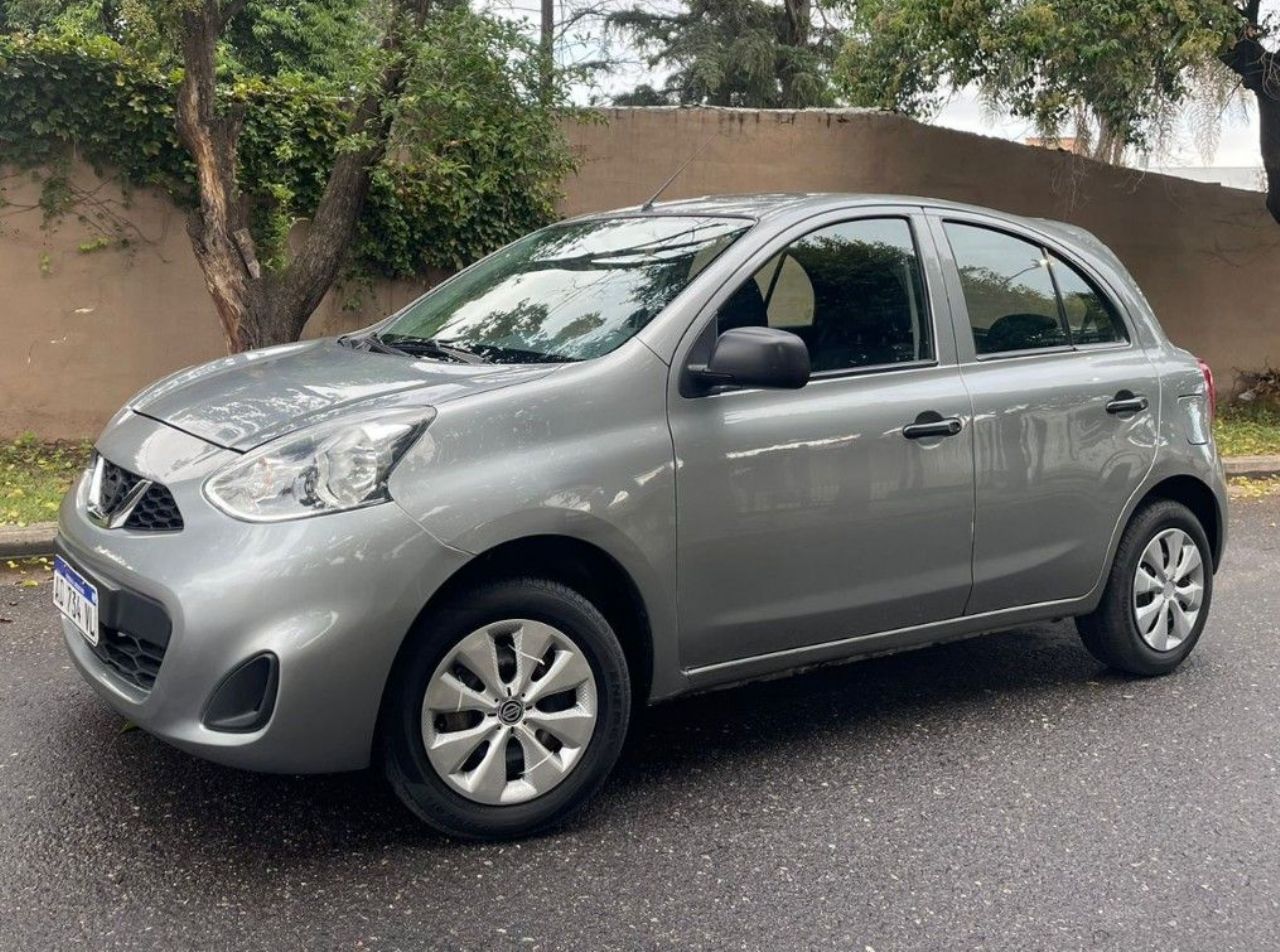 Nissan March Usado Financiado en Córdoba, deRuedas