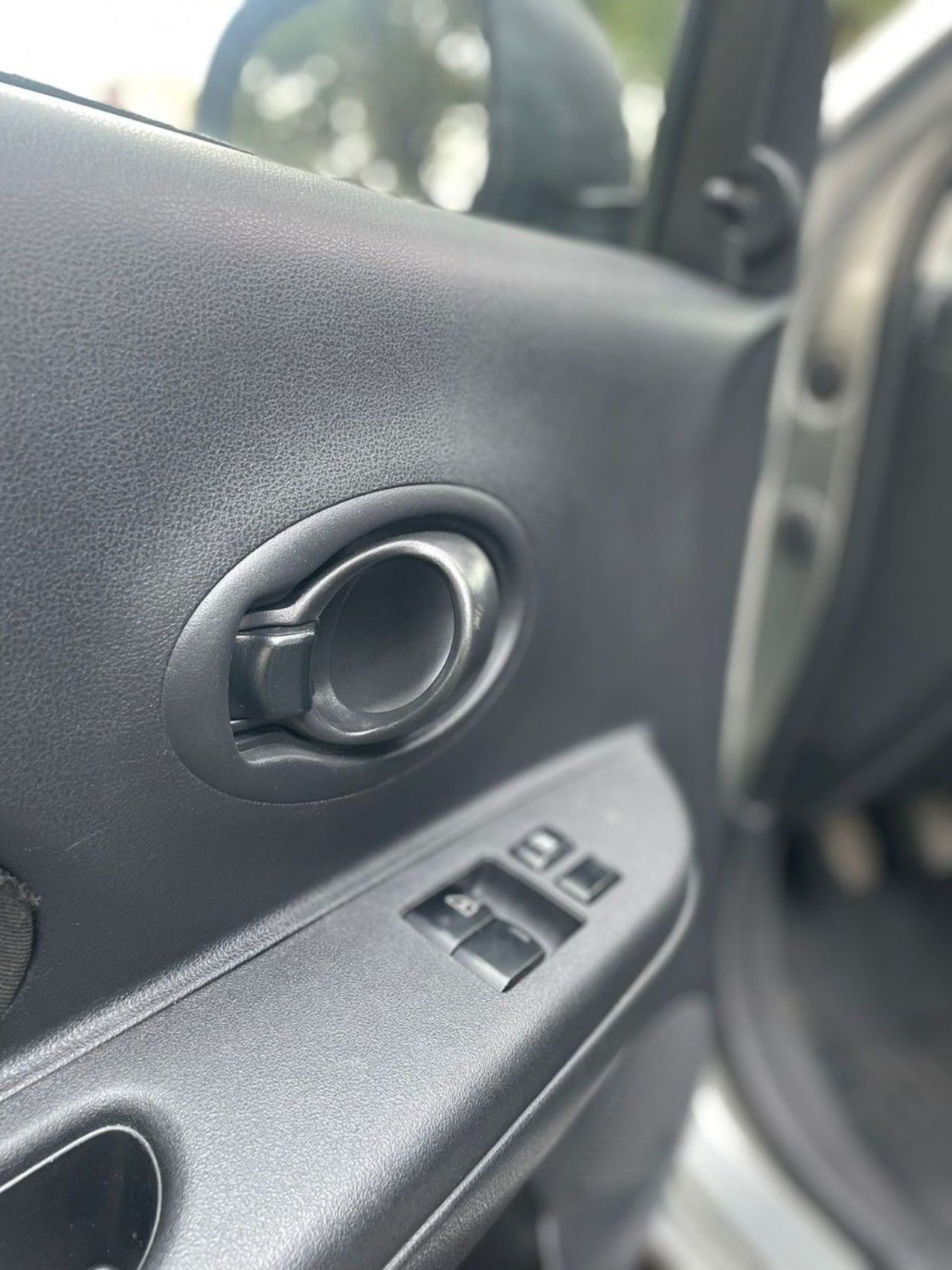 Nissan March Usado Financiado en Córdoba, deRuedas