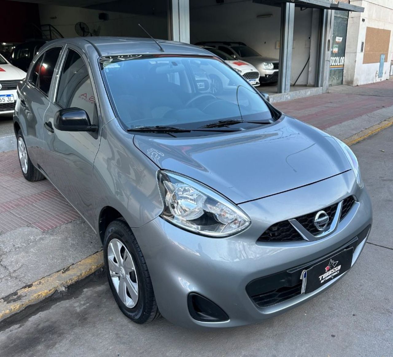 Nissan March Usado en Córdoba, deRuedas