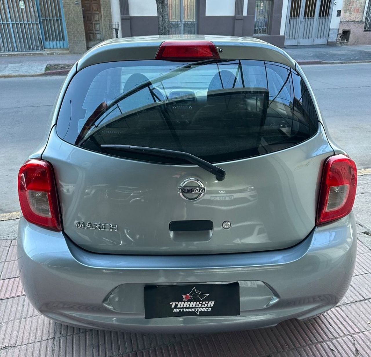 Nissan March Usado en Córdoba, deRuedas