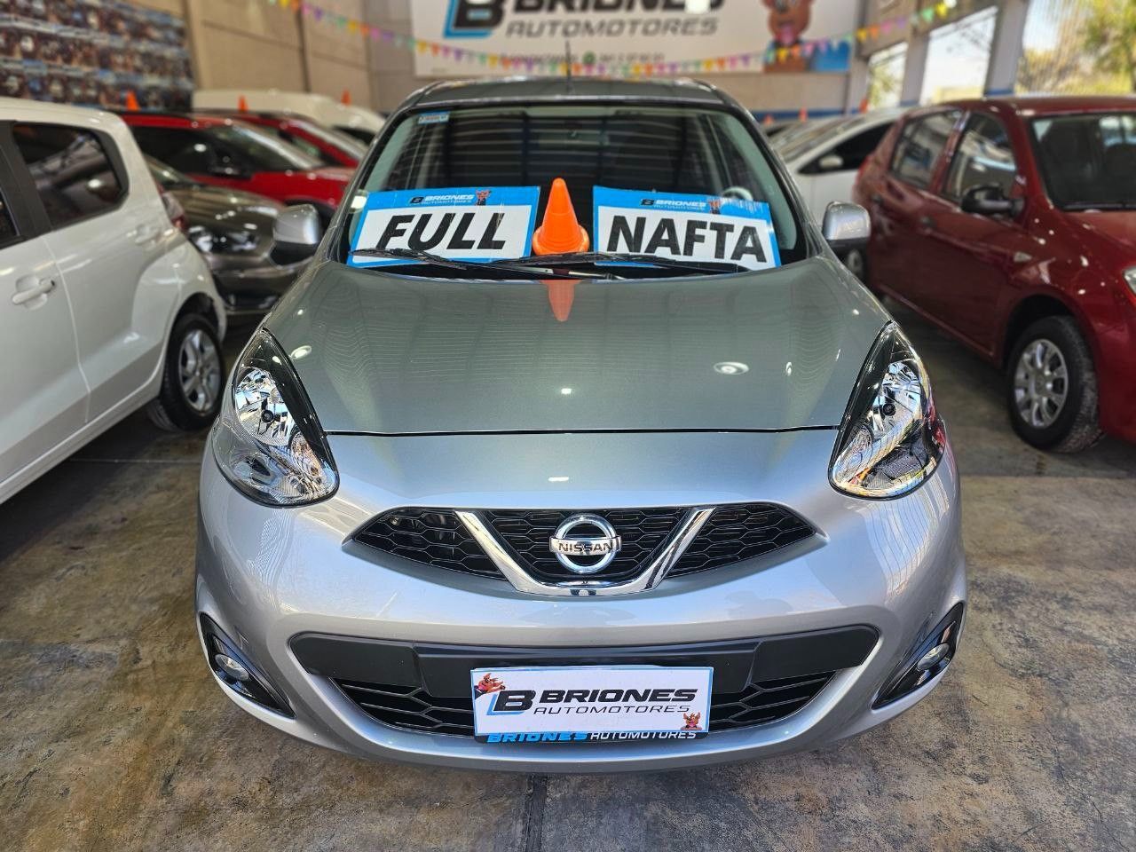 Nissan March Usado en Mendoza, deRuedas