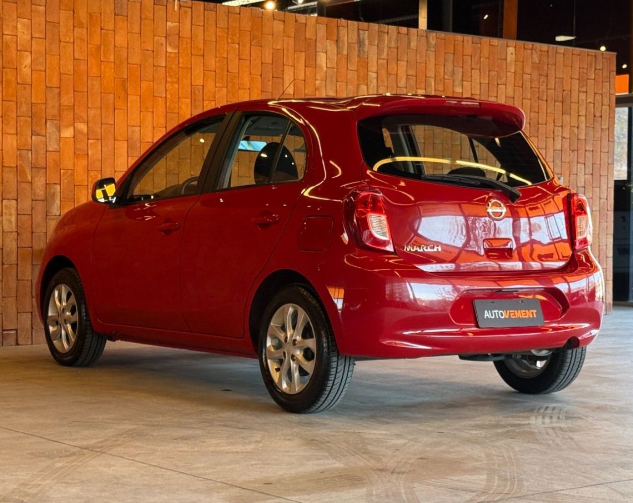 Nissan March Usado en Córdoba, deRuedas