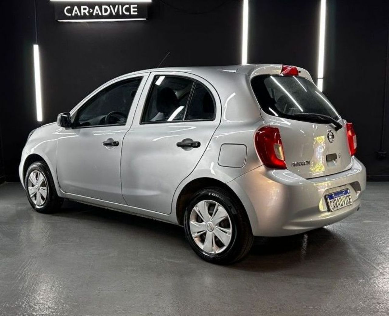 Nissan March Usado en Córdoba, deRuedas