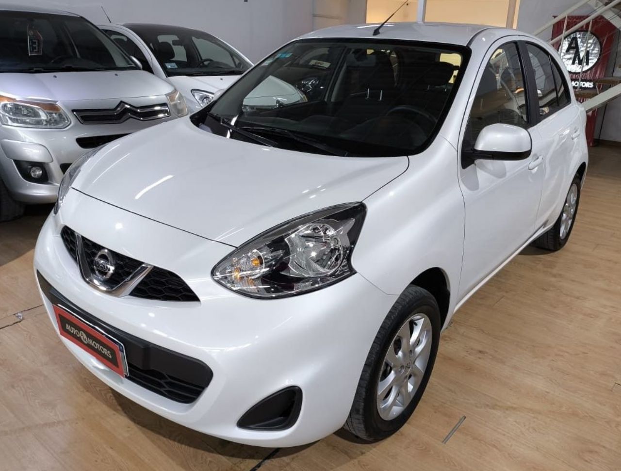 Nissan March Usado Financiado en Córdoba, deRuedas