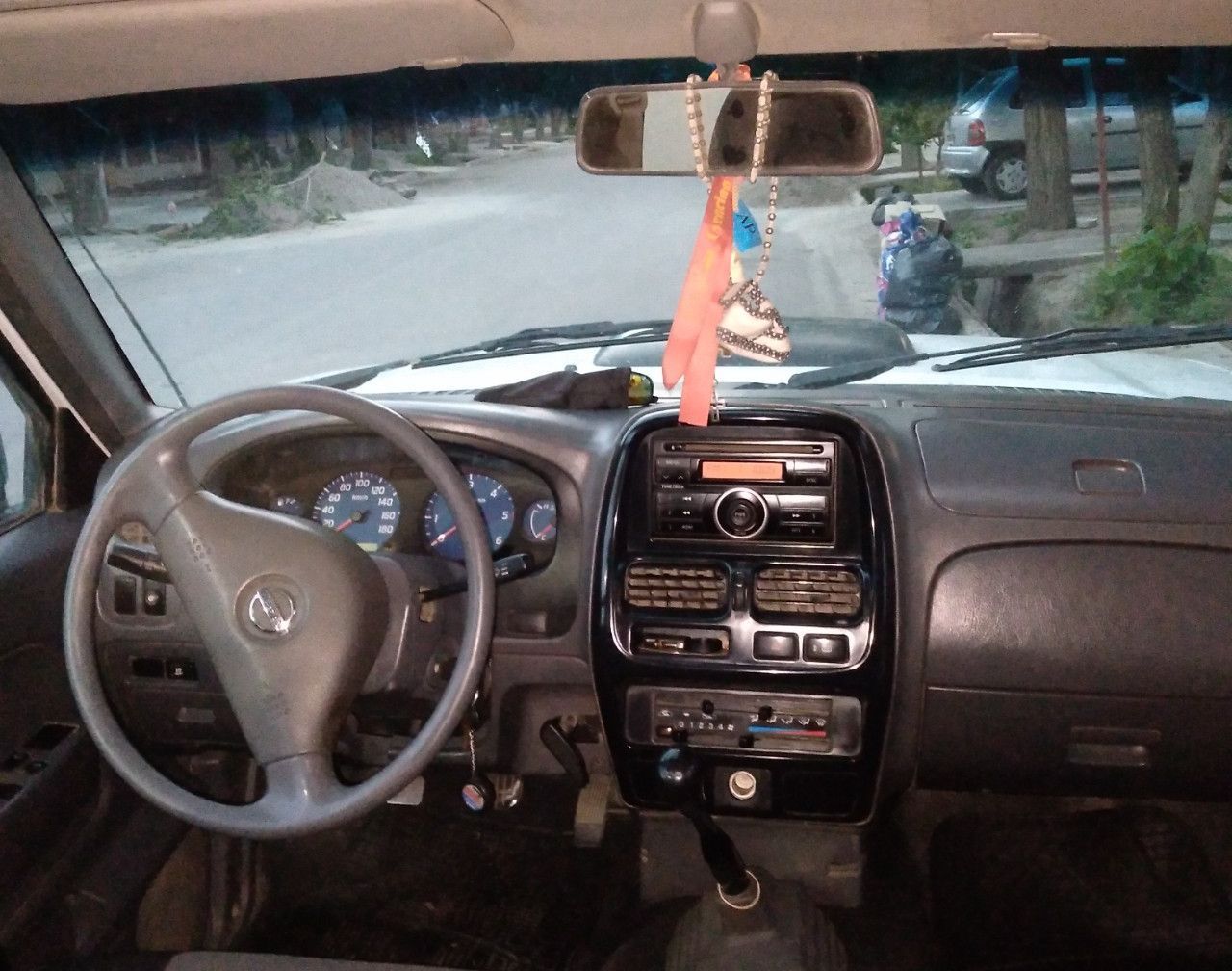 Nissan NP 300 Usada en Mendoza, deRuedas