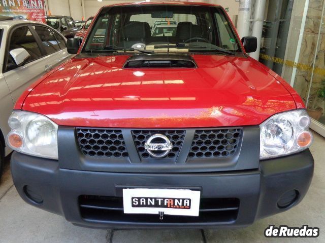 Nissan NP 300 Usada en Mendoza, deRuedas