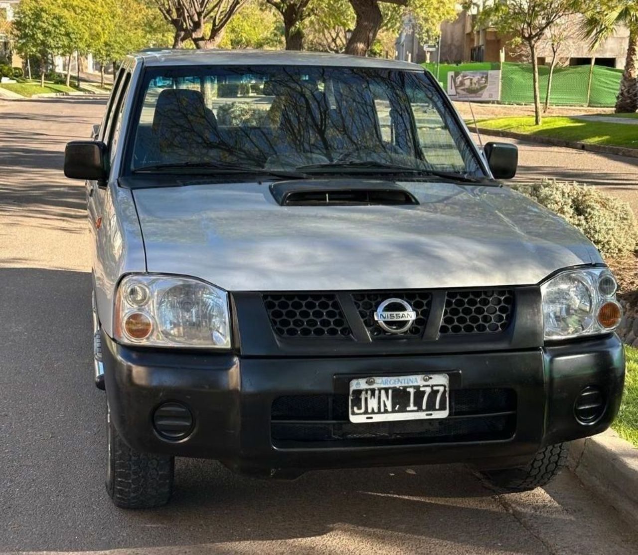 Nissan NP 300 Usada en Mendoza, deRuedas