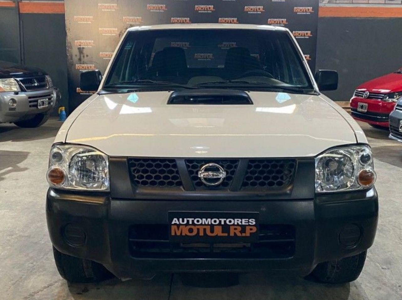 Nissan NP 300 Usada en Mendoza, deRuedas