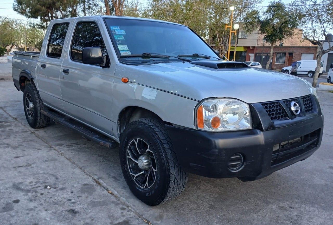 Nissan NP 300 Usada en San Juan, deRuedas