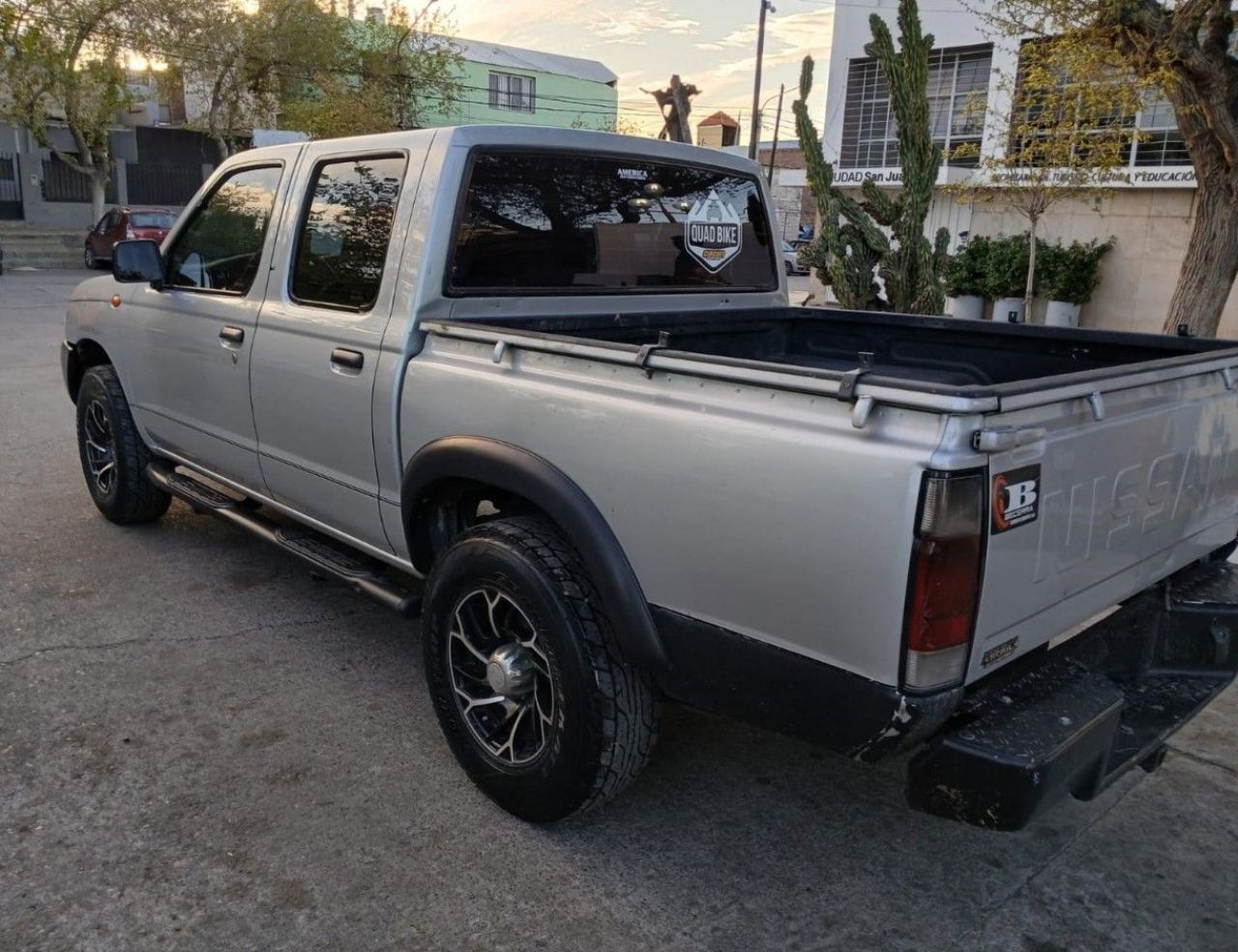 Nissan NP 300 Usada en San Juan, deRuedas
