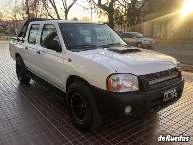 Nissan NP 300 Usada en Mendoza, deRuedas