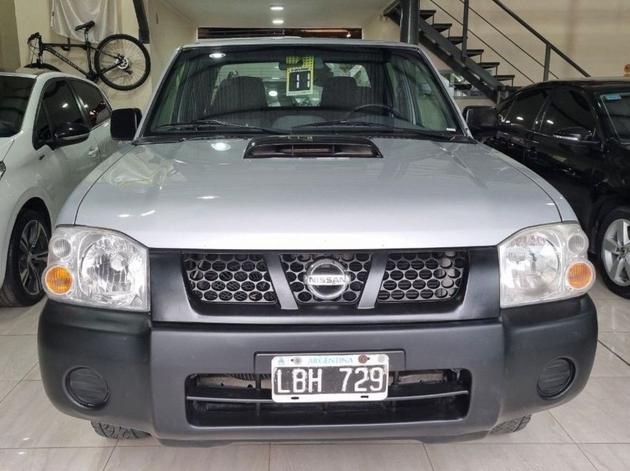 Nissan NP 300 Usada en Mendoza, deRuedas