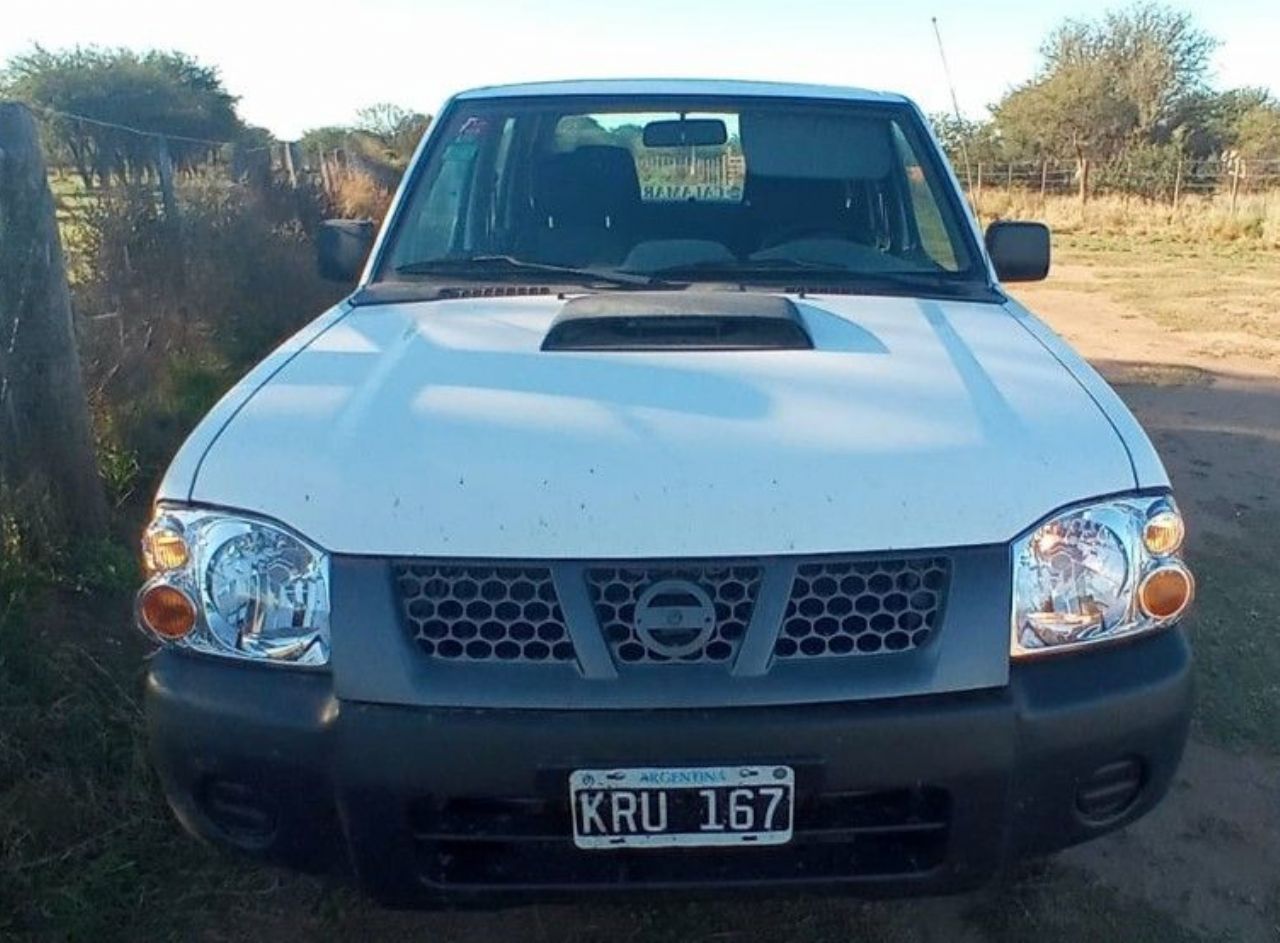 Nissan NP 300 Usada en La Pampa, deRuedas