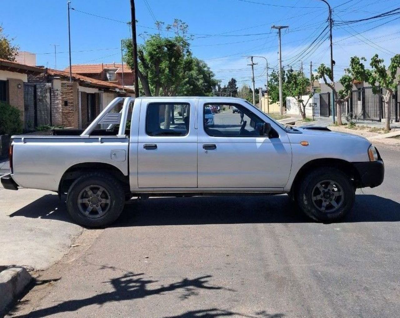 Nissan NP 300 Usada en Mendoza, deRuedas