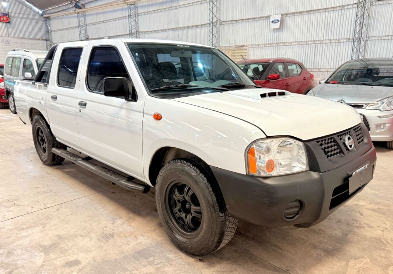 Nissan NP 300 Usada Financiado en Mendoza, deRuedas