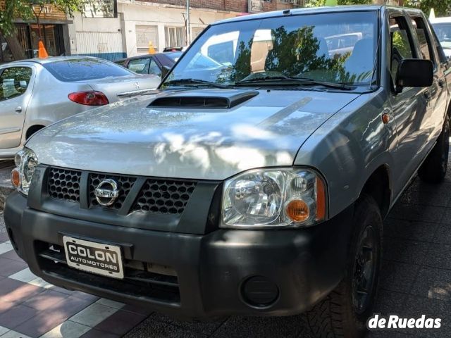 Nissan NP 300 Usada en Mendoza, deRuedas