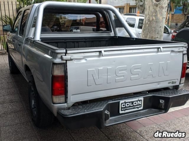 Nissan NP 300 Usada en Mendoza, deRuedas