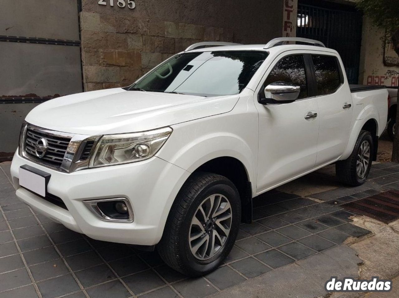 Nissan NP 300 Usada en Mendoza, deRuedas