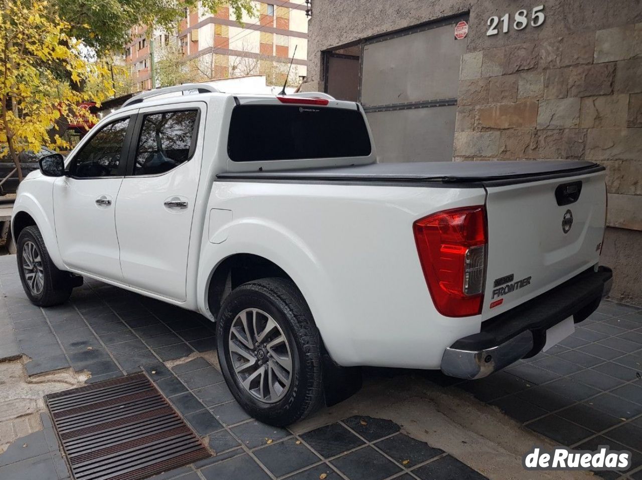 Nissan NP 300 Usada en Mendoza, deRuedas