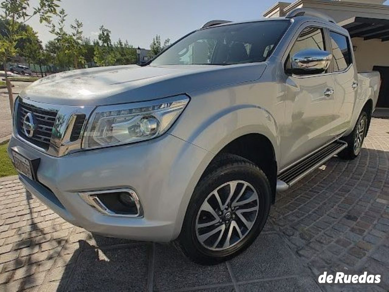 Nissan NP 300 Usada en Mendoza, deRuedas