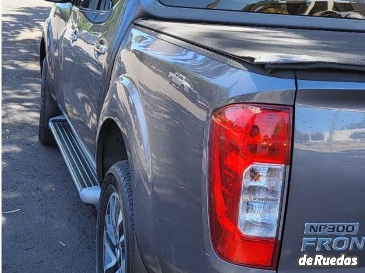 Nissan NP 300 Usada en Mendoza, deRuedas