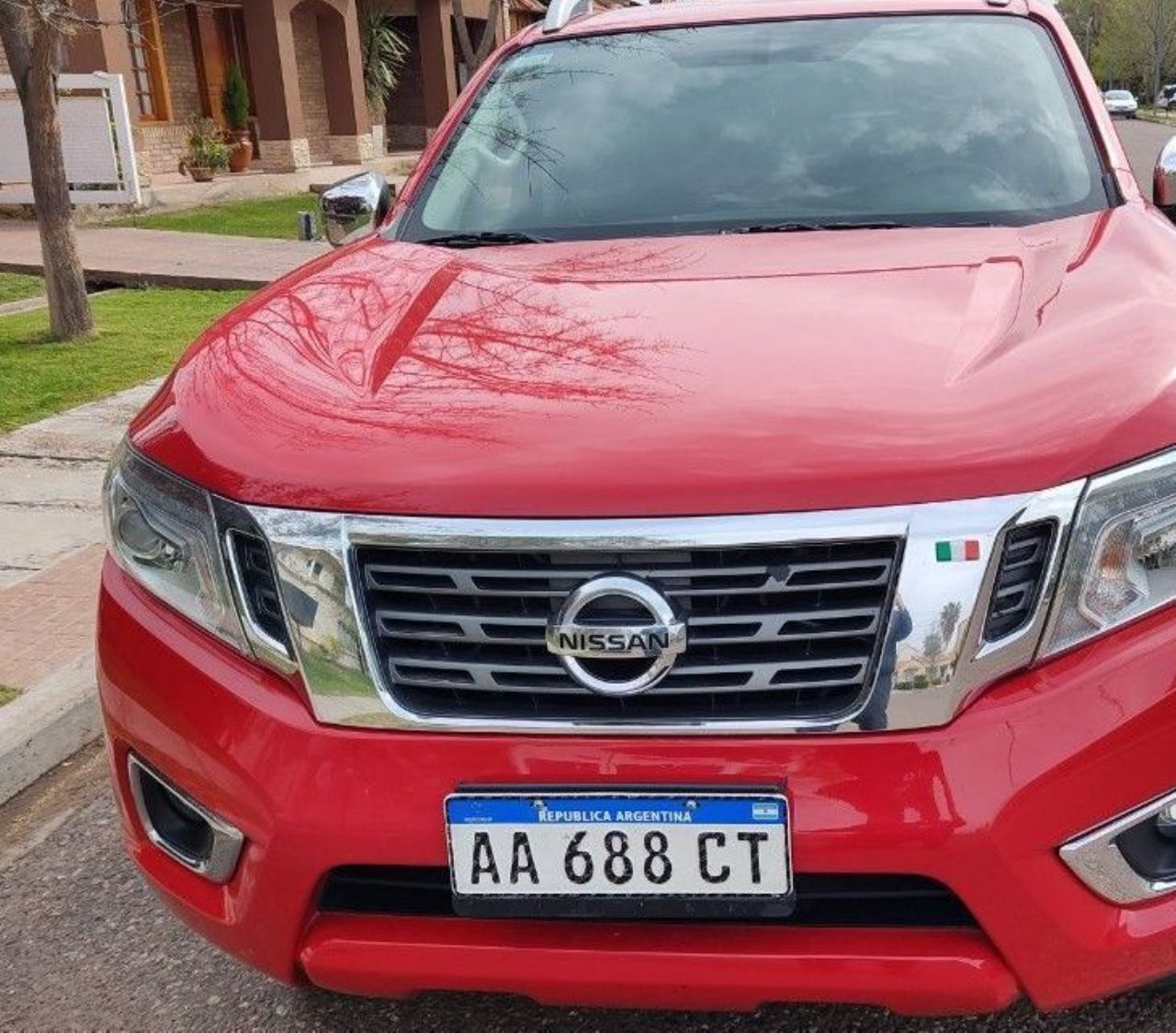 Nissan NP 300 Usada en Mendoza, deRuedas