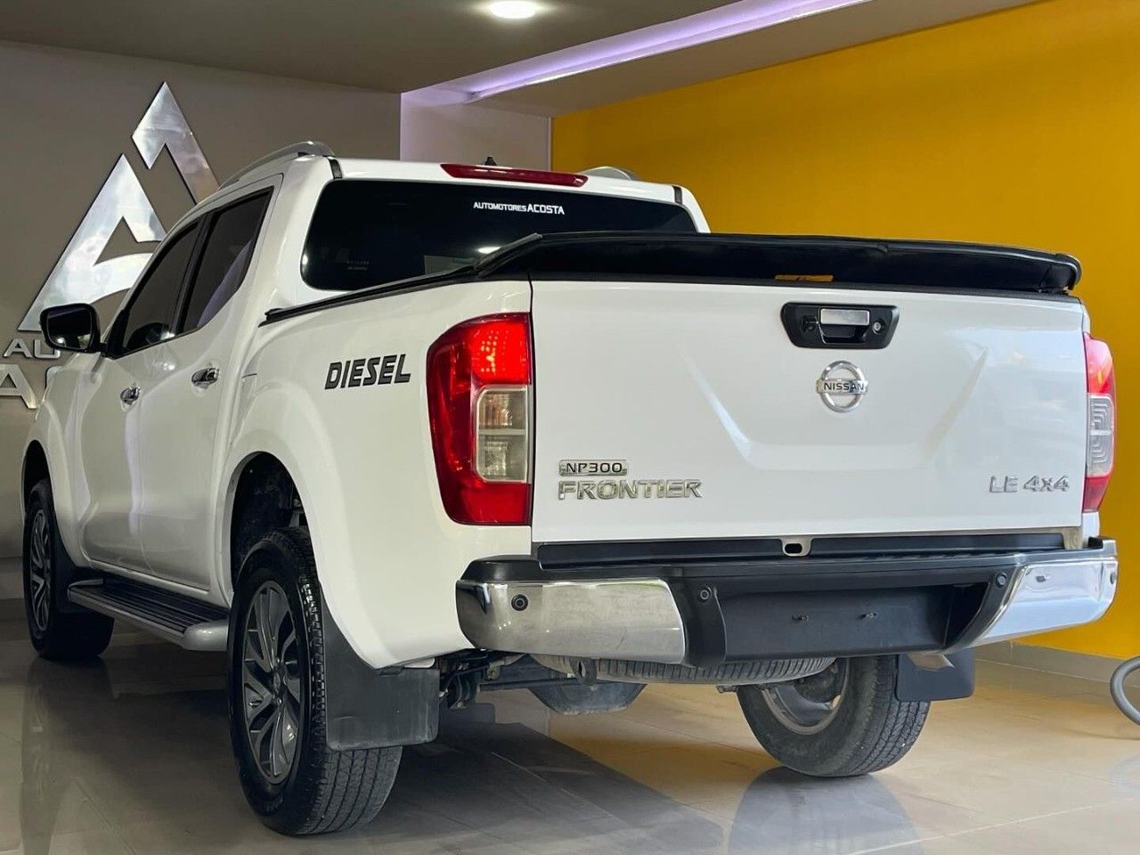 Nissan NP 300 Usada Financiado en San Juan, deRuedas