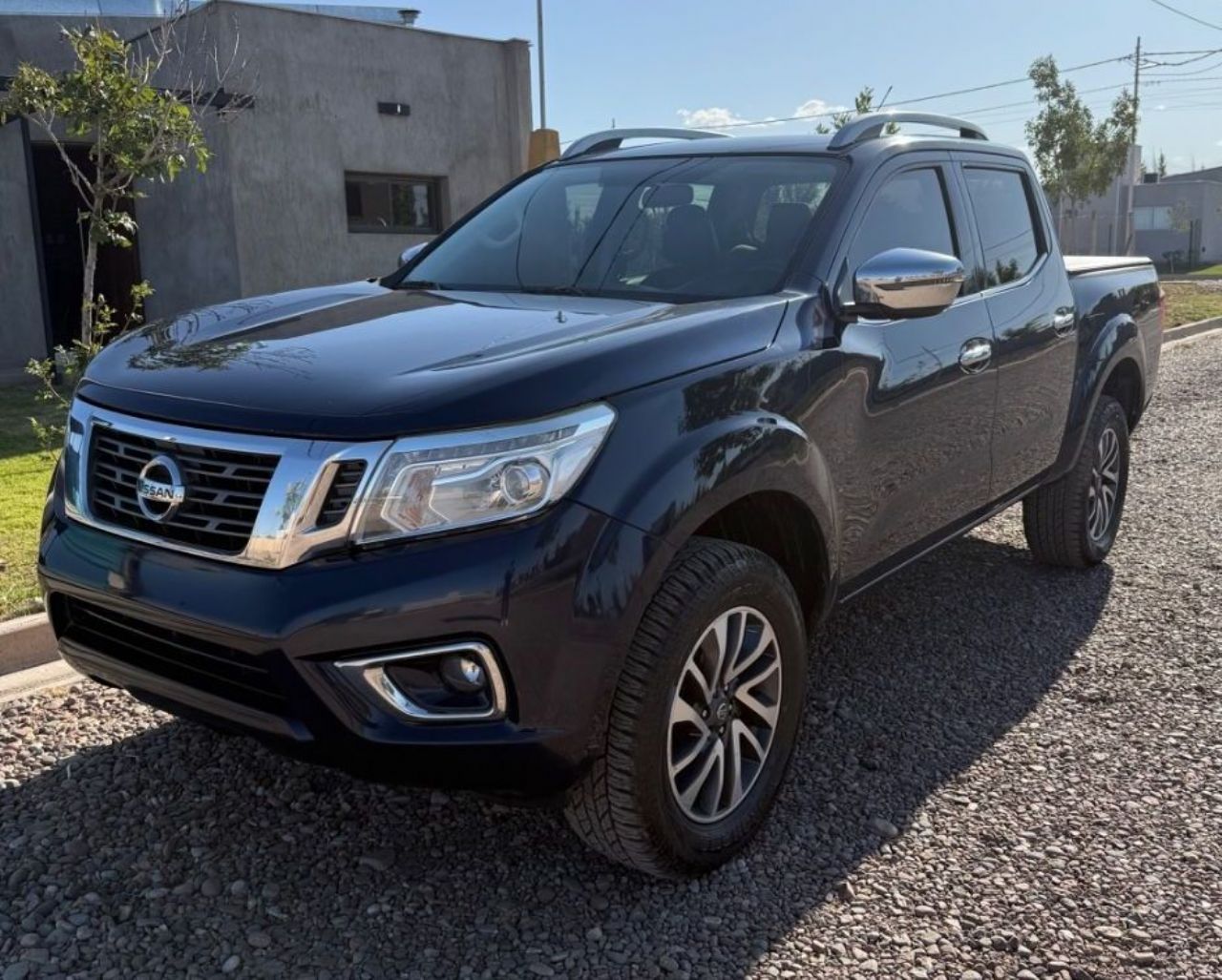 Nissan NP 300 Usada en Mendoza, deRuedas