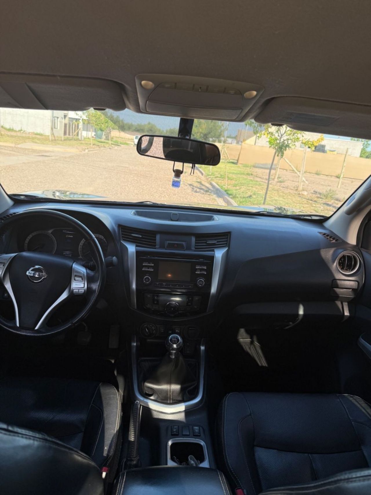 Nissan NP 300 Usada en Mendoza, deRuedas
