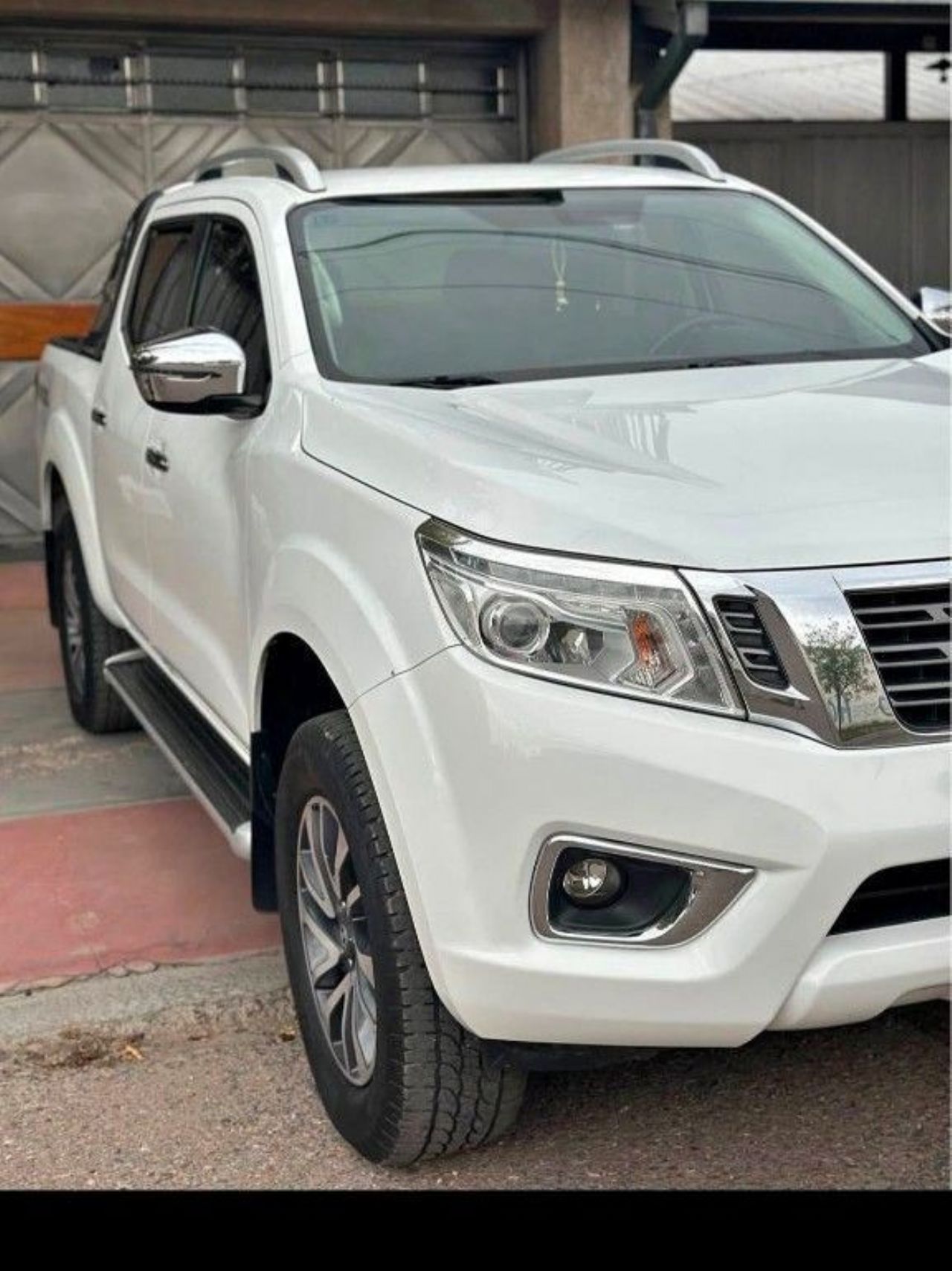 Nissan NP 300 Usada en Mendoza, deRuedas