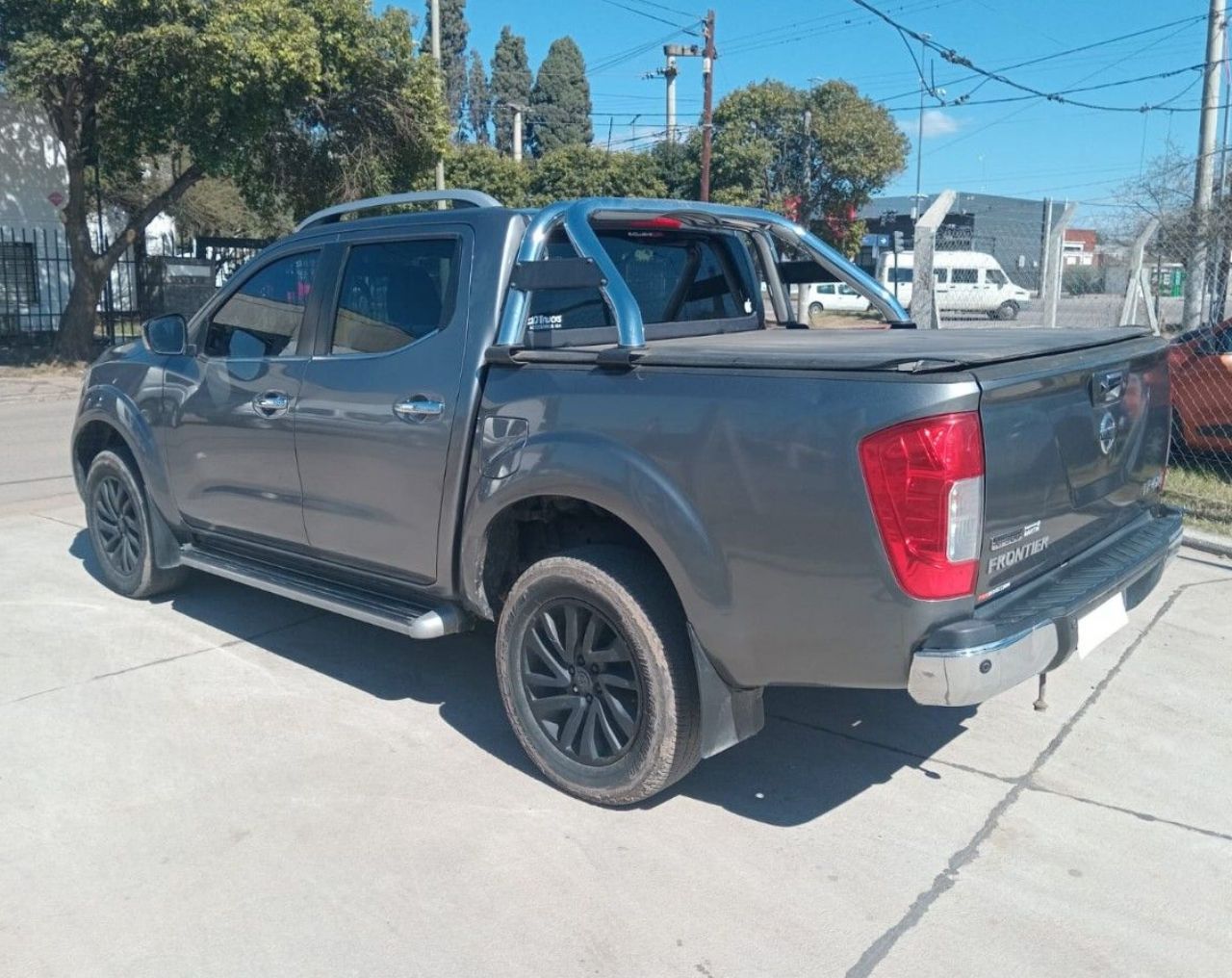 Nissan NP 300 Usada en Córdoba, deRuedas