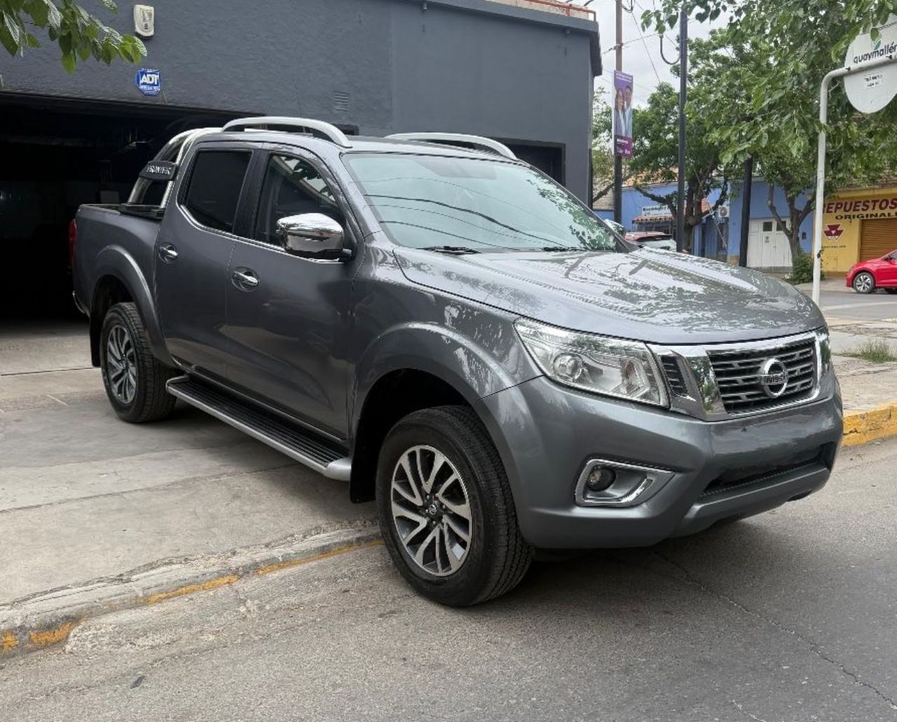 Nissan NP 300 Usada Financiado en Mendoza, deRuedas