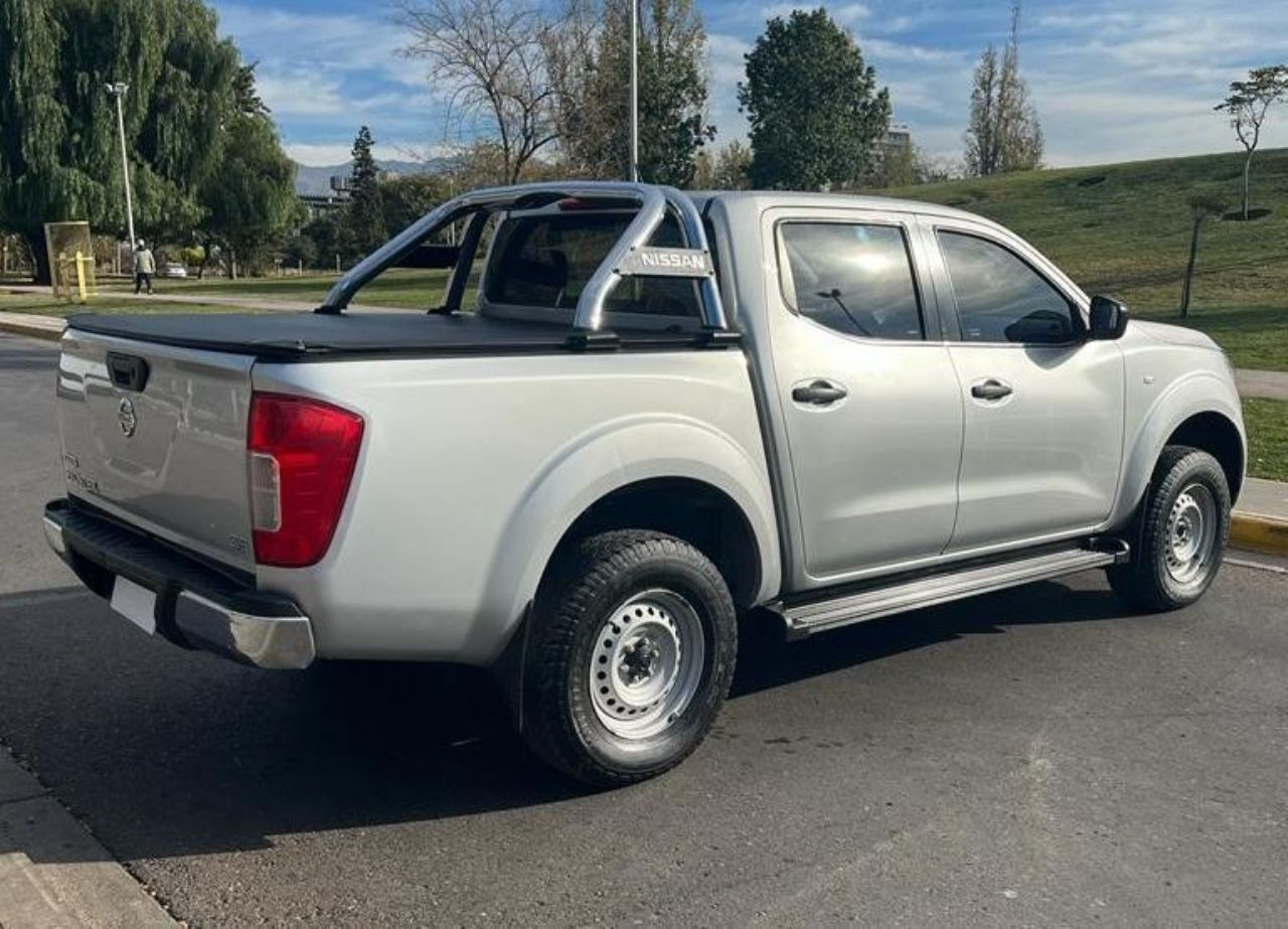 Nissan NP 300 Usada en Mendoza, deRuedas