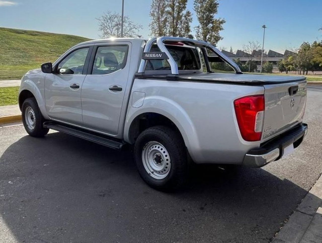 Nissan NP 300 Usada en Mendoza, deRuedas
