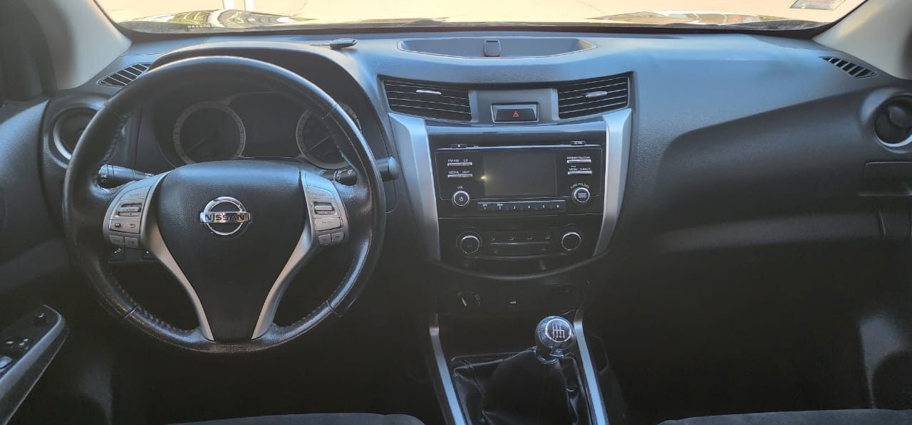 Nissan NP 300 Usada en Mendoza, deRuedas