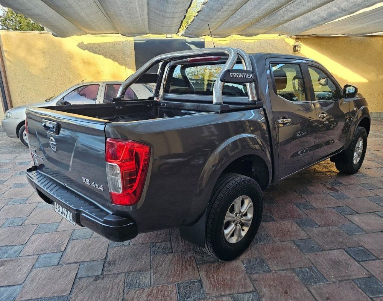 Nissan NP 300 Usada en Mendoza, deRuedas