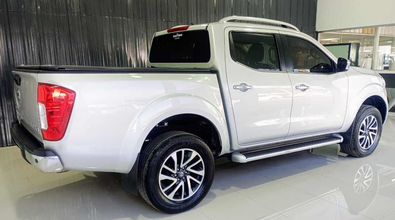 Nissan NP 300 Usada en Mendoza, deRuedas