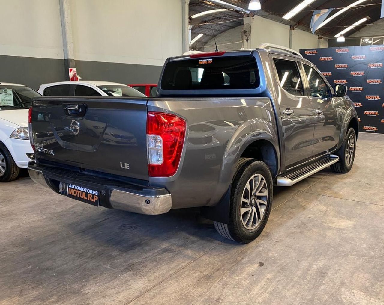 Nissan NP 300 Usada en Mendoza, deRuedas