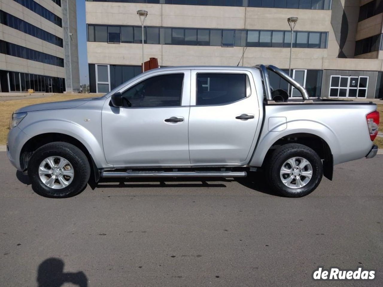 Nissan NP 300 Usada en Córdoba, deRuedas