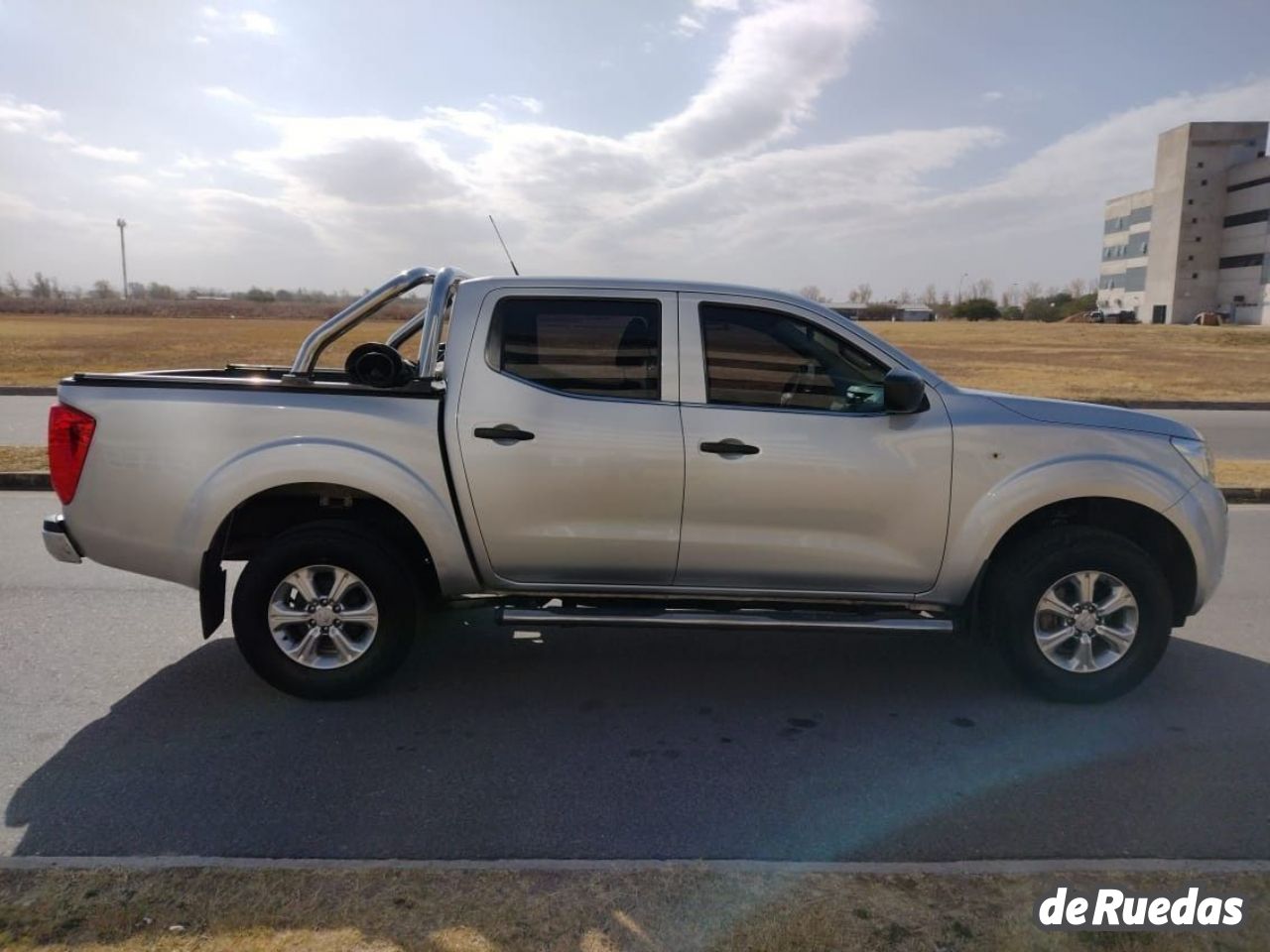 Nissan NP 300 Usada en Córdoba, deRuedas