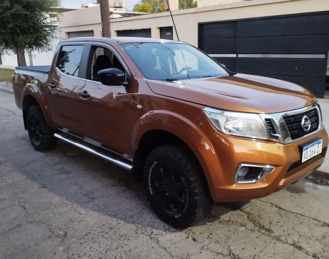 Nissan NP 300 Usada en Mendoza, deRuedas