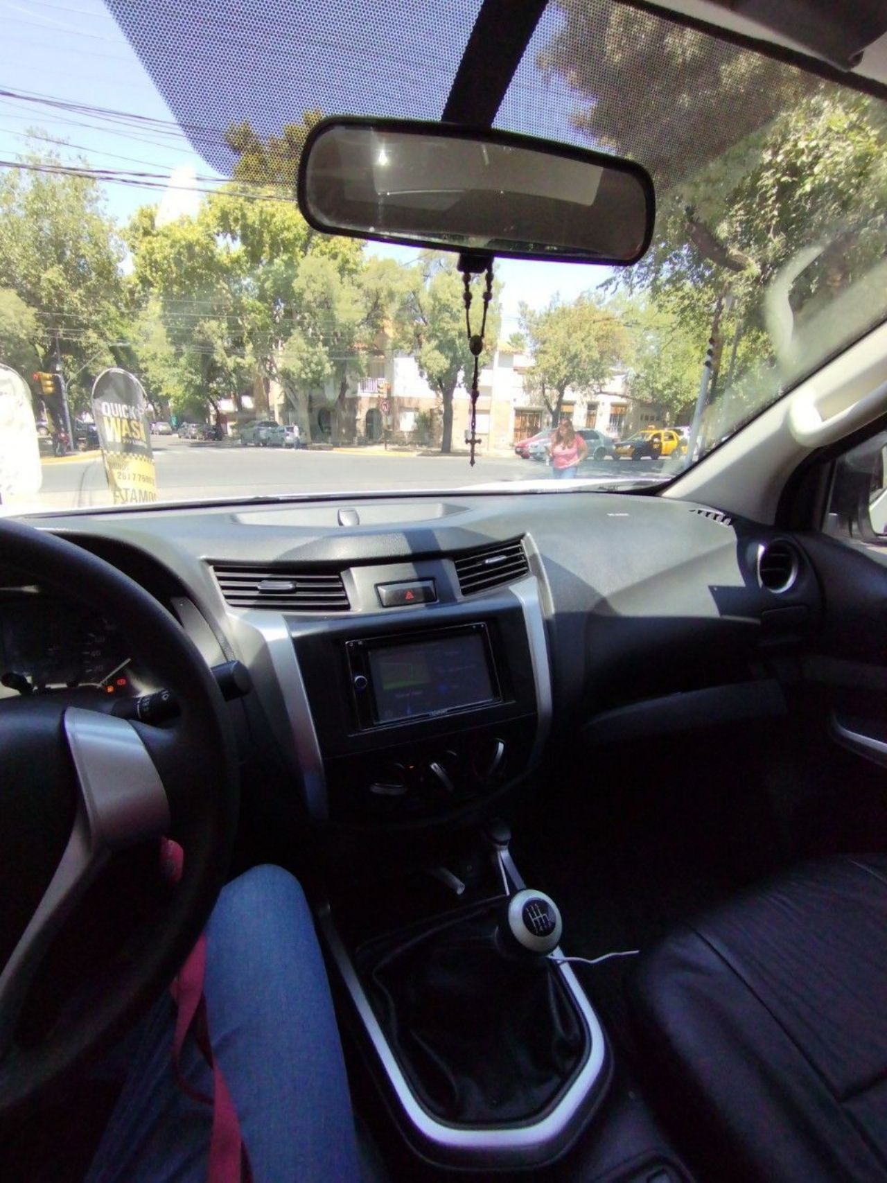 Nissan NP 300 Usada en Mendoza, deRuedas