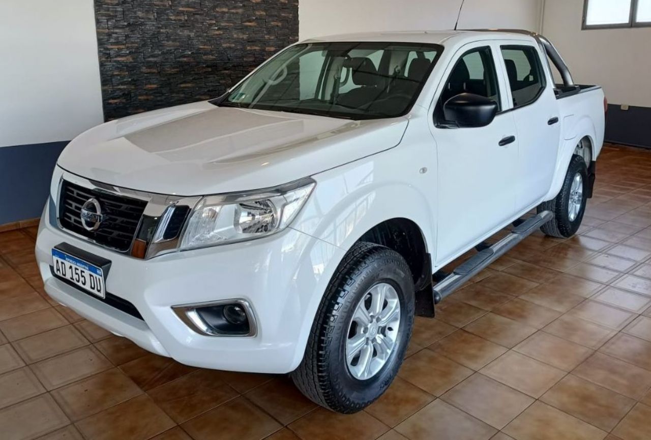 Nissan NP 300 Usada en Mendoza, deRuedas
