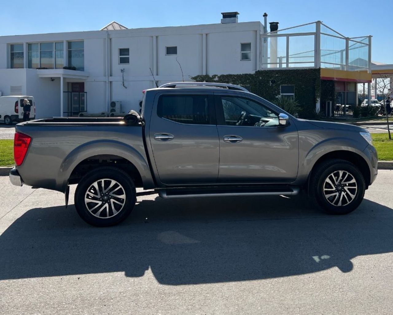 Nissan NP 300 Usada en Buenos Aires, deRuedas
