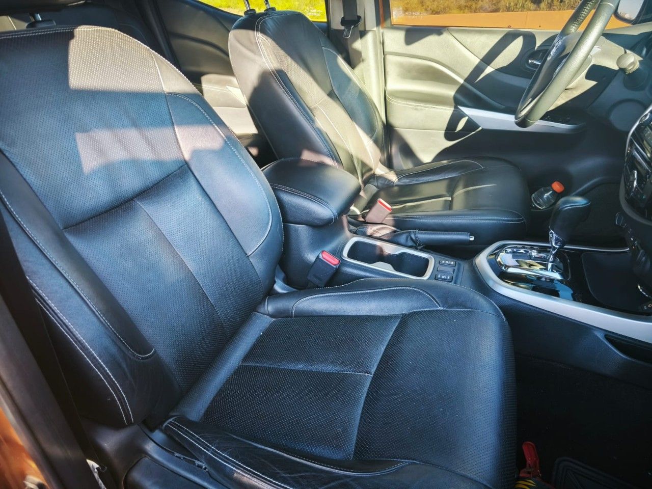 Nissan NP 300 Usada en Mendoza, deRuedas