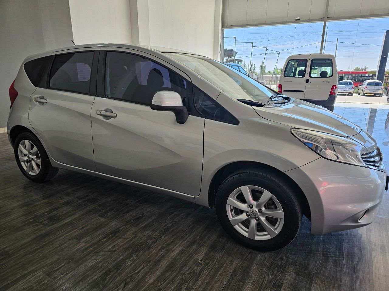 Nissan Note Usado Financiado en Mendoza, deRuedas