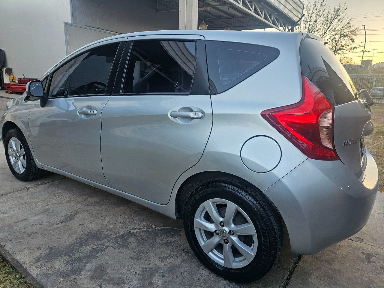 Nissan Note Usado Financiado en Mendoza, deRuedas