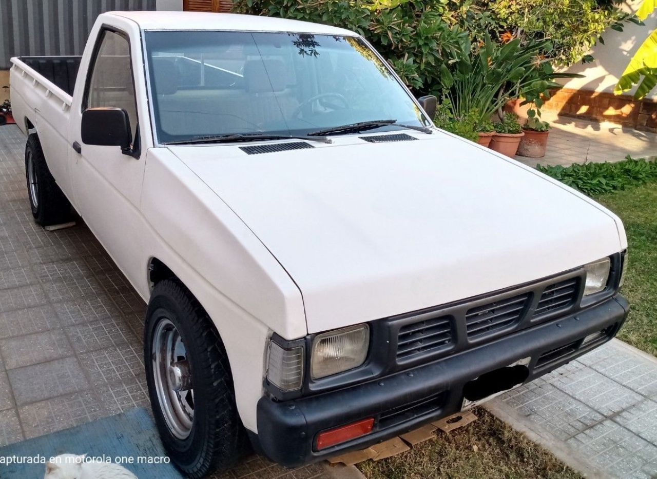 Nissan Pick-Up Usada en Mendoza, deRuedas