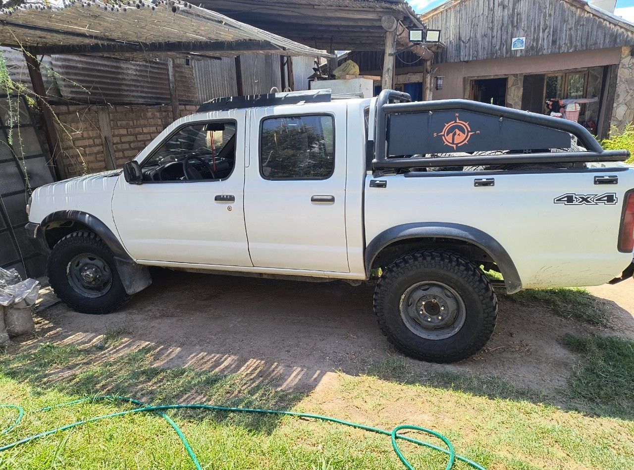 Nissan Pick-Up Usada en Mendoza, deRuedas