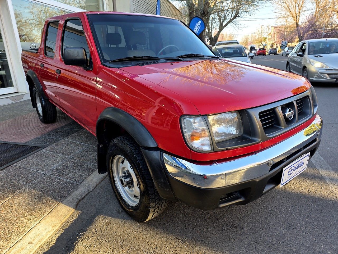Nissan Pick-Up Usada en Mendoza, deRuedas